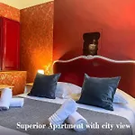 Apartmán La Maison Bleue - Historic House In The Heart Of