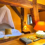 La Maison Bleue - Historic House In The Heart Of Apartmán