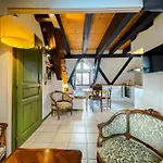La Maison Bleue - Historic House In The Heart Of Apartmán