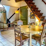 Apartmán La Maison Bleue - Historic House In The Heart Of *