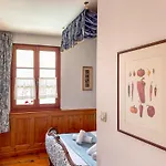 Appartement La Maison Bleue - Historic House In The Heart Of