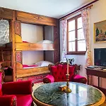 Appartement La Maison Bleue - Historic House In The Heart Of *