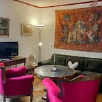 La Maison Bleue - Historic House In The Heart Of Apartmán