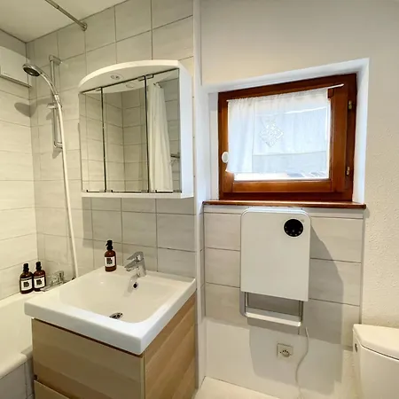 La Maison Bleue - Historic House In The Heart Of