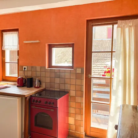 Lägenhet La Maison Bleue - Historic House In The Heart Of *