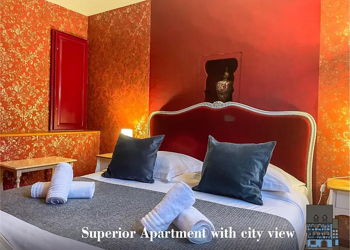 Appartement La Maison Bleue - Historic House In The Heart Of