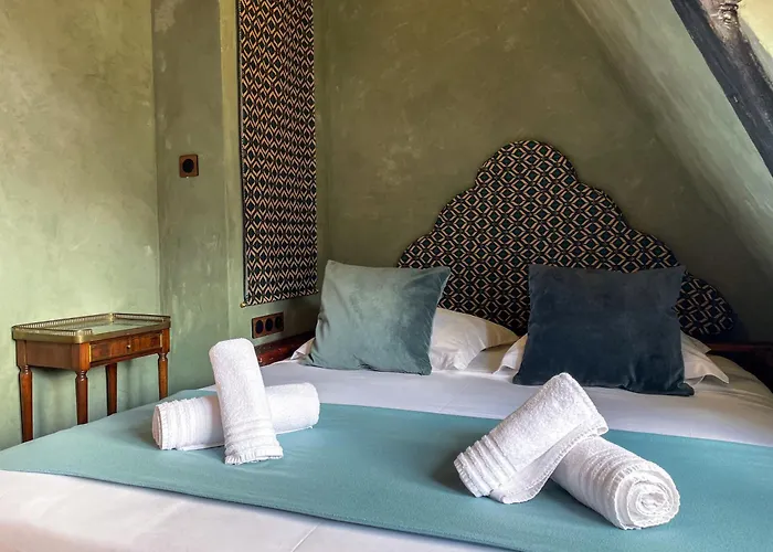 La Maison Bleue - Historic House In The Heart Of